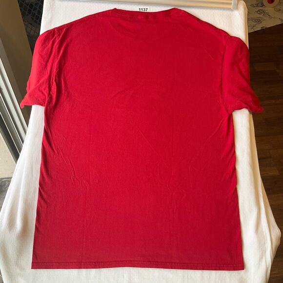 Disney Women’s Short Sleeve T-shirt size L, Red, Mickey & Minnie Mouse - Picture 7 of 7